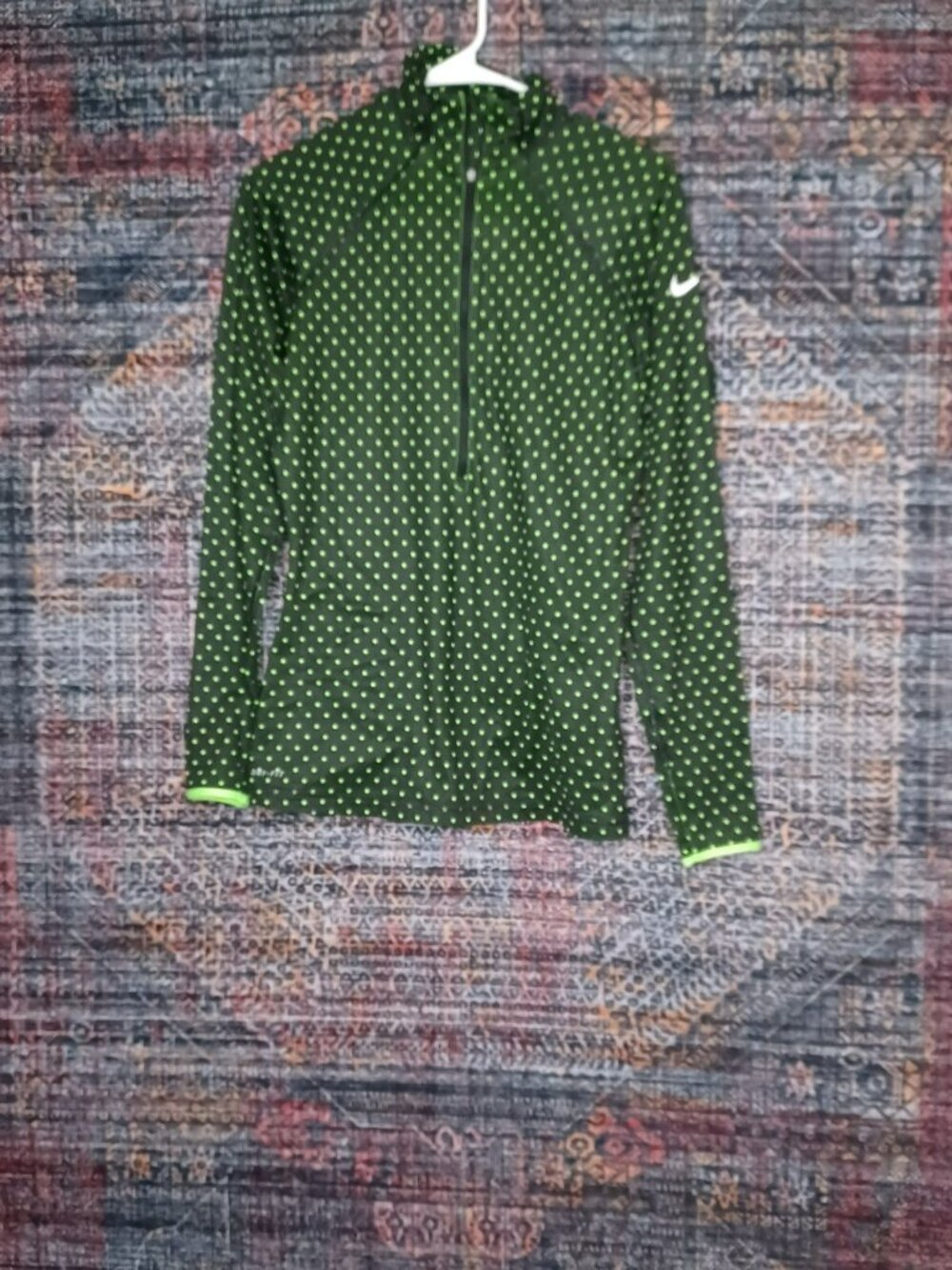 Nike Pro womens charcoal chartreuse lined Dots 1/2 zip thumbhole pullover M